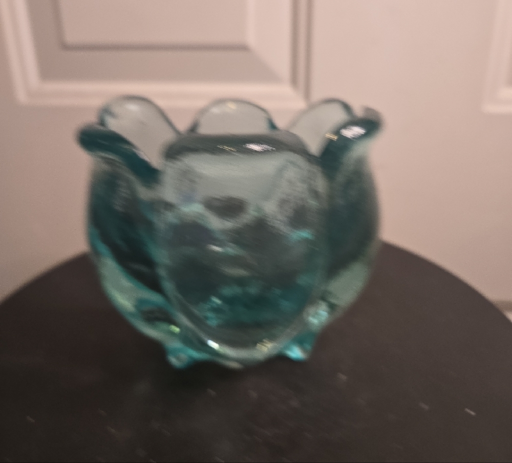 Spanish Recycled Glass Tulip Bowl Vase Teal Heavy Glass Scalloped Rim - Picture 6 of 8